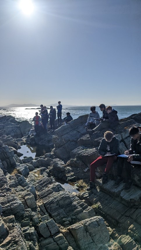 Y10 Anglessey Field Trip - Rocks